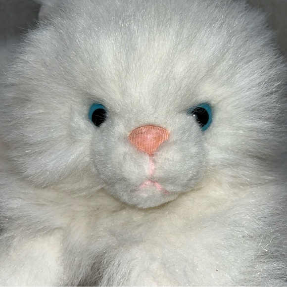Playful Pals plush kitty plush laying 17" white fluffy blue eyes Mervyn's - Picture 4 of 10